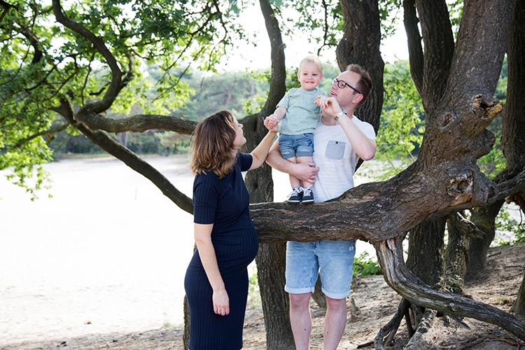 zwangerschapsfotoshoot met gezin