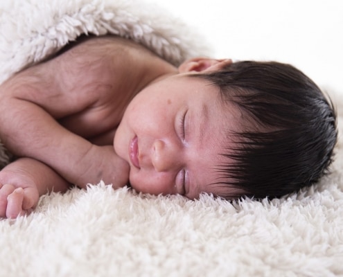 Newbornshoot met geboortekaartje