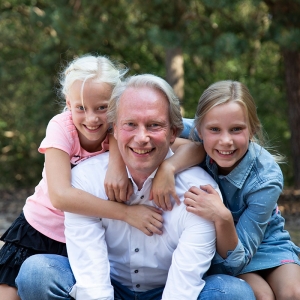 familie fotoshoot buiten in de natuur uden