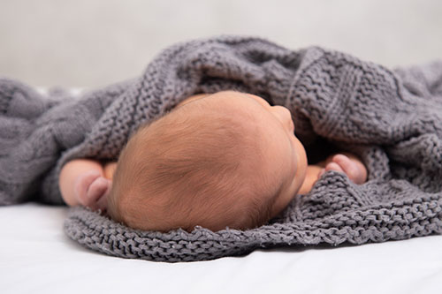 details photoshoot newborn