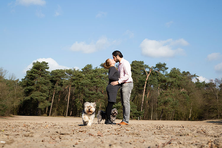 liefdevolle fotoshoot zwanger