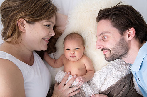 newborn foto met ouders