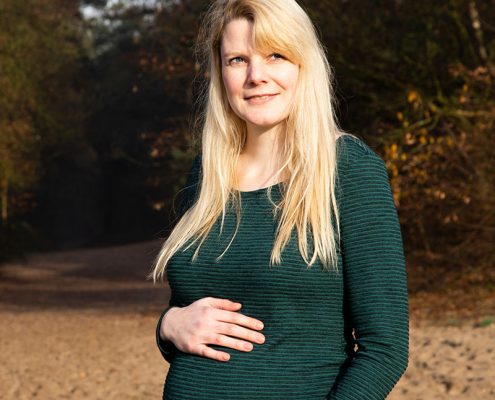 zwangerschapsfotografie buiten in de natuur